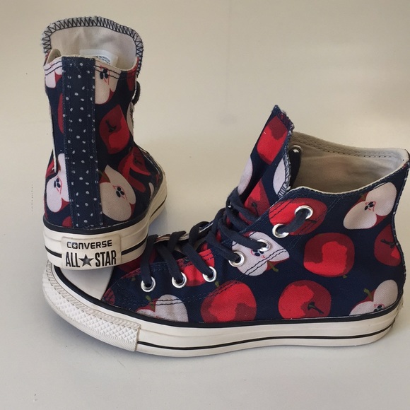converse apple print